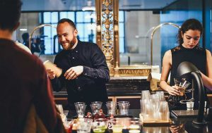 reasons-to-hire-a-mobile-bar