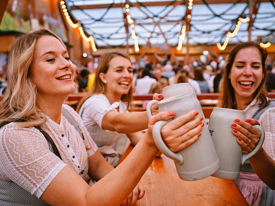 oktoberfest-mobile-bar-hire-in-london-essex-and-kent